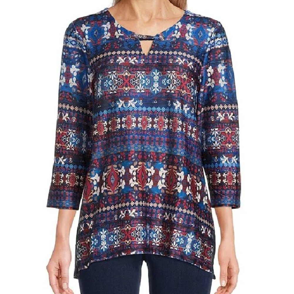 Allison Daley Printed Keyhole Round Neck 3/4 Sleeve Sharkbite Hem Knit Top NWT